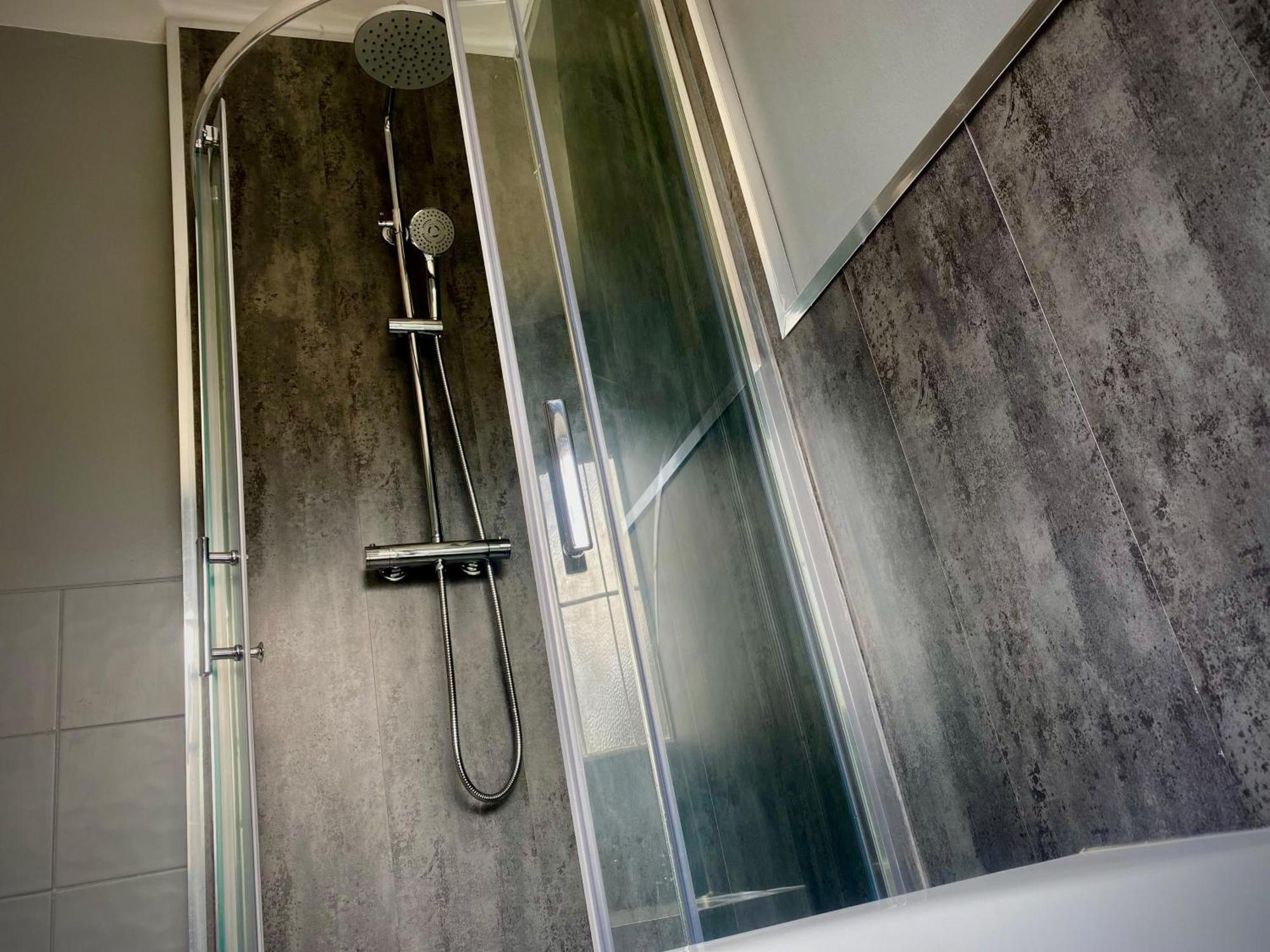 Sleeps10-Parking-Garden-Hottub-Petfriendly Villa Blackpool Exterior photo