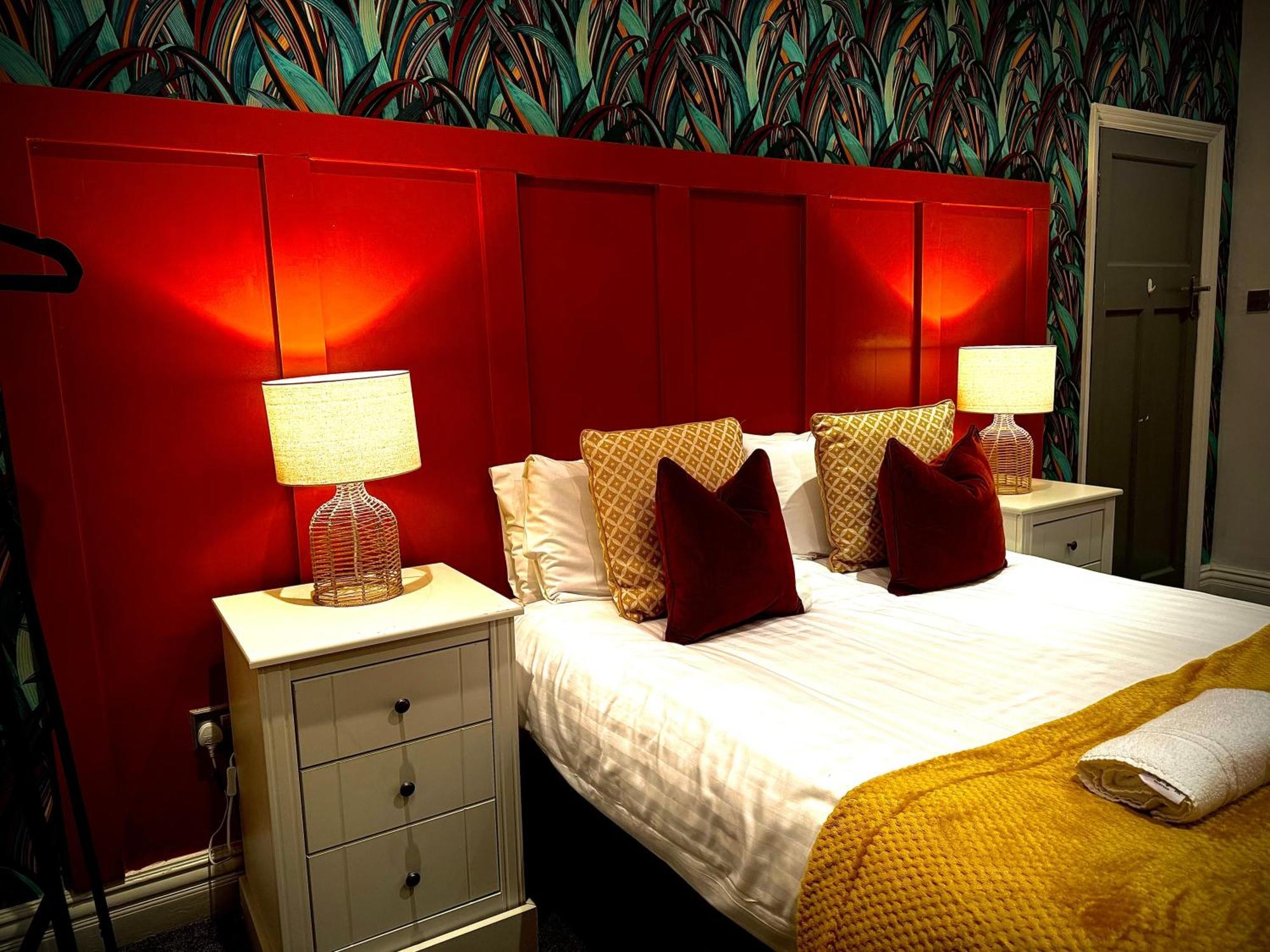 Sleeps10-Parking-Garden-Hottub-Petfriendly Villa Blackpool Exterior photo