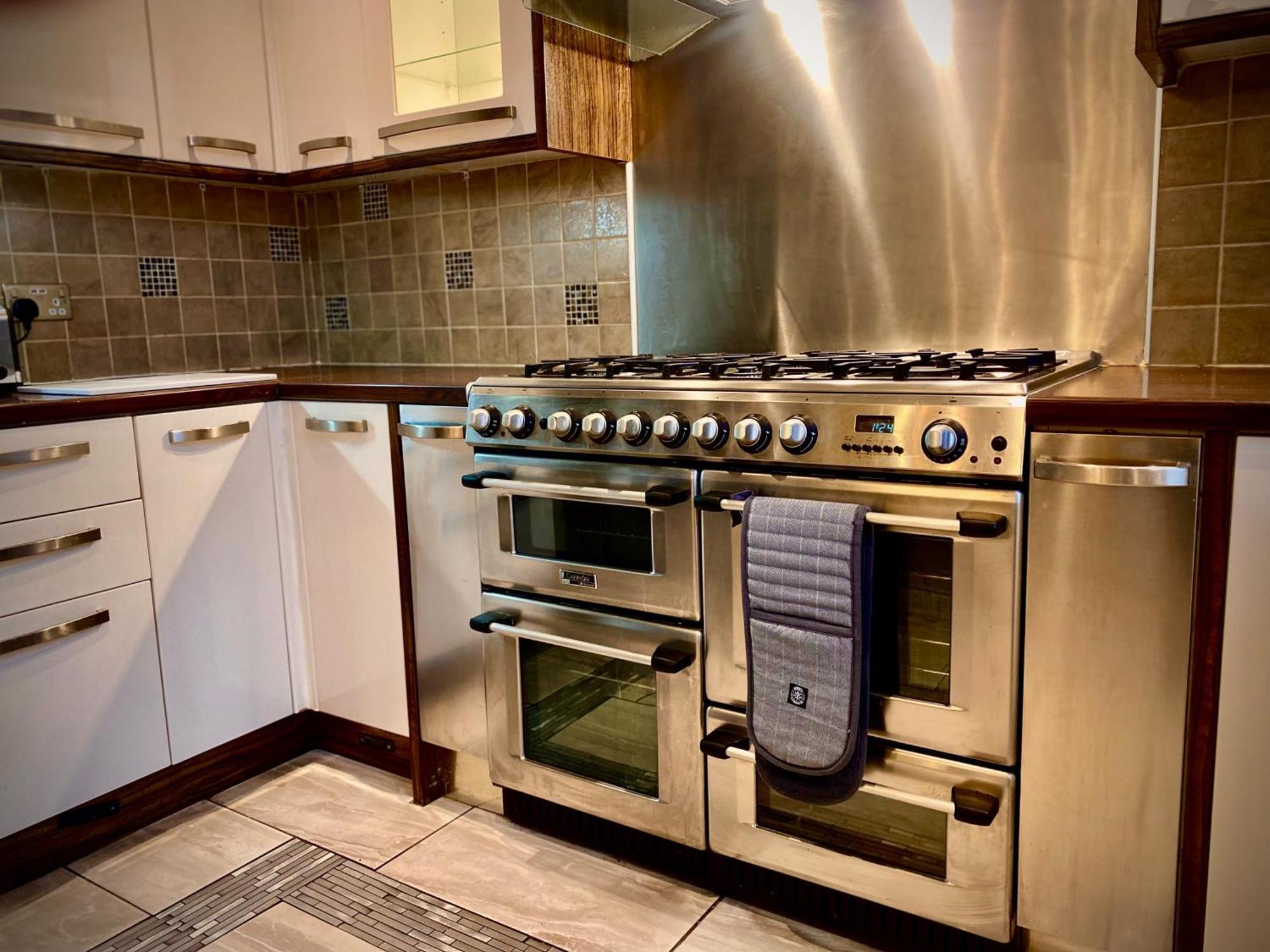 Sleeps10-Parking-Garden-Hottub-Petfriendly Villa Blackpool Exterior photo